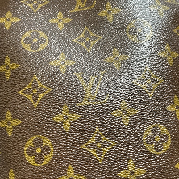 Louis Vuitton Brown Monogram Men's Bag - Picture 9 of 9